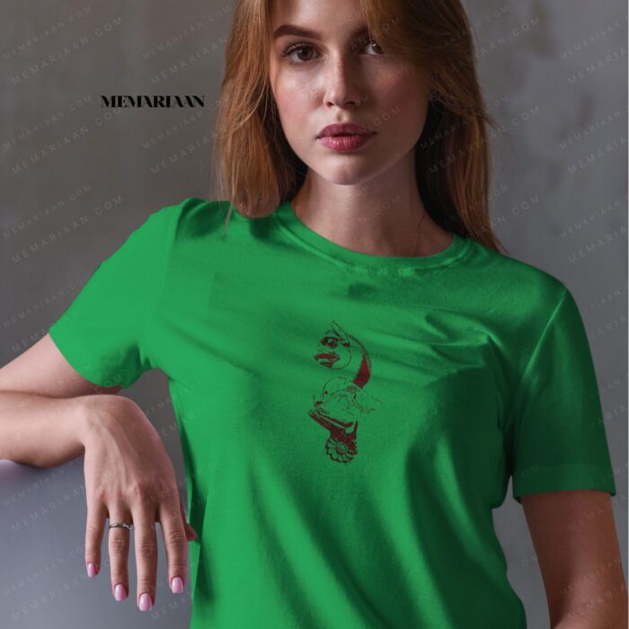 Women's t-shirt with minimal Homa Shirdal design
